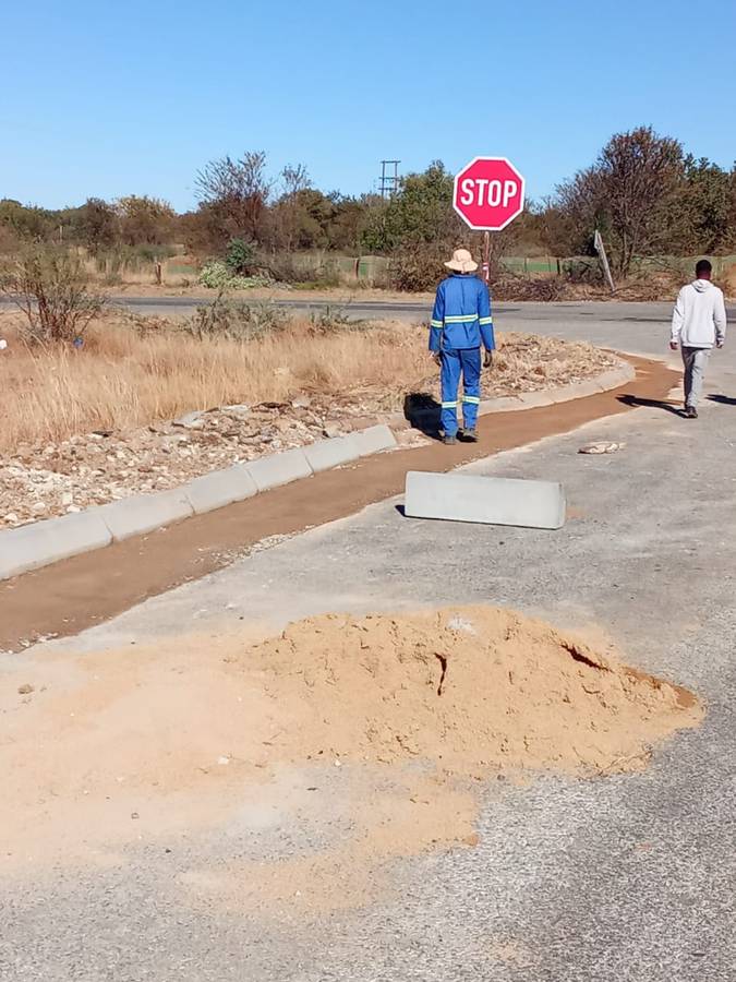 Traffic accommodation at the works